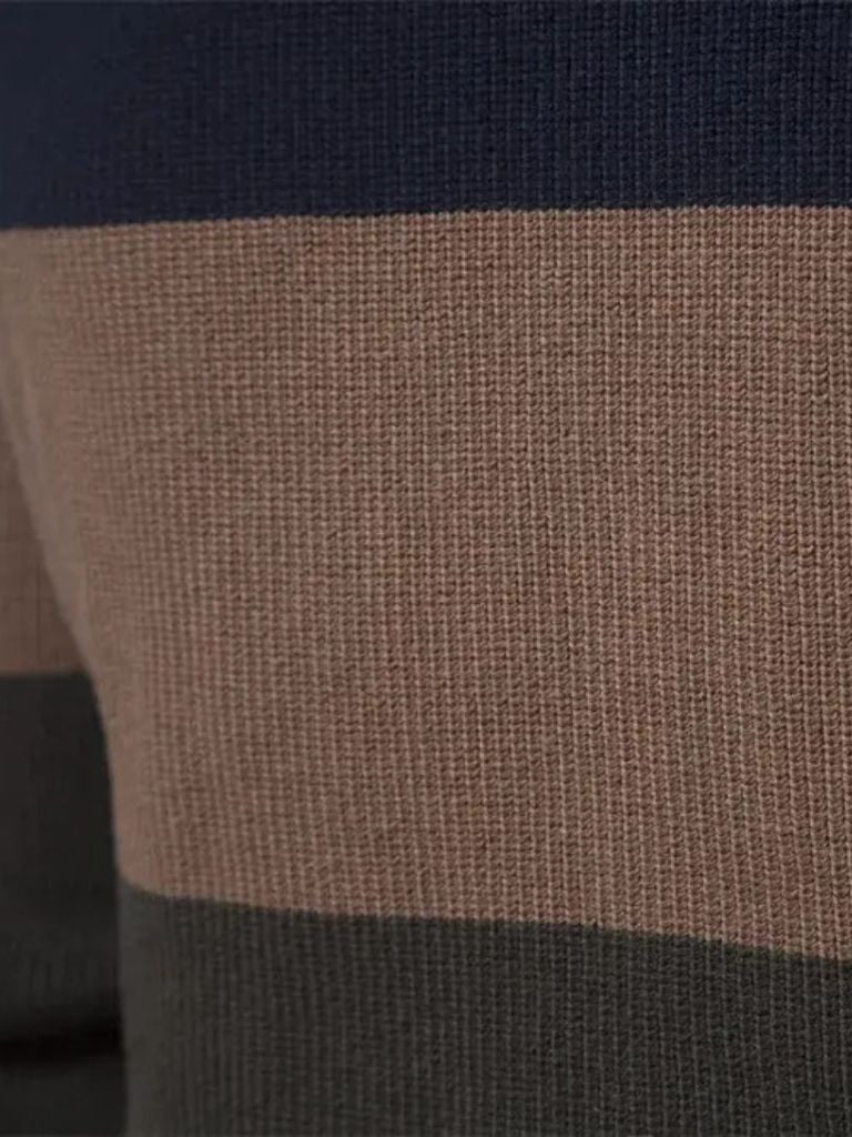 Sweter na zamek z dzianiny