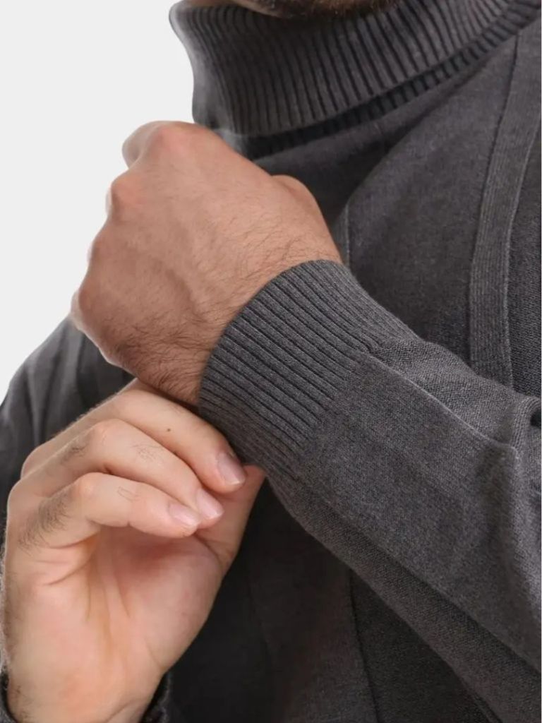 Sweter z golfem
