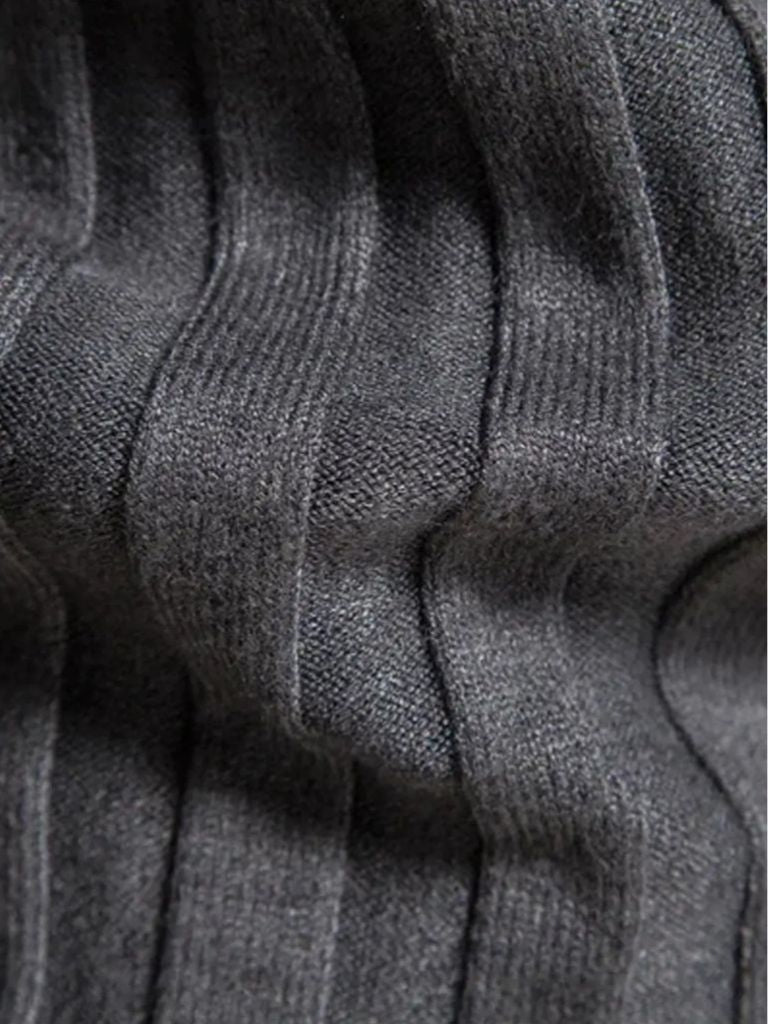 Sweter z golfem