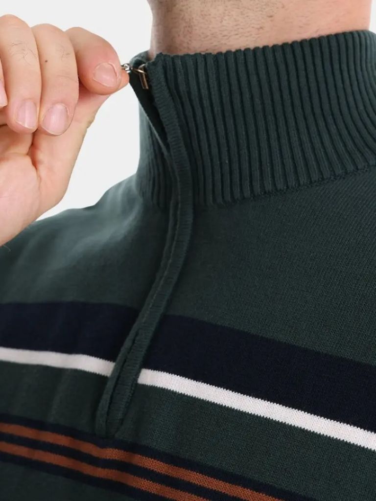 Sweter z dzianiny w paski z zamkiem błyskawicznym