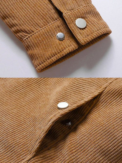 Minimalistyczna Kurtka Corduroy Sherpa