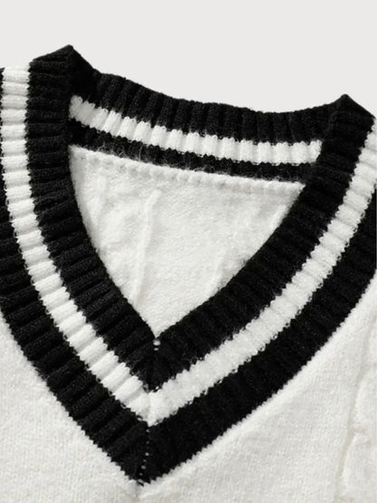 Minimalistyczny Sweter z Dekoltem w Serek